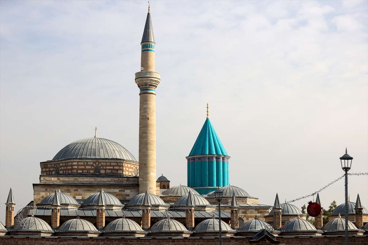 Dünyanın kalbi Konya’da atıyor! Bu yıl 2,7 milyon ağırlandı 32